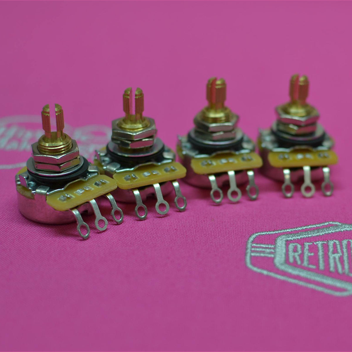 CTS 500K Balance-Blend W/ Center Detent Linear Split Shaft Pot Fine Spline Pot E - Foto 5